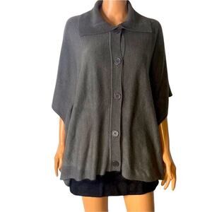 Karen Scott gray button up cape shawl SZ SM